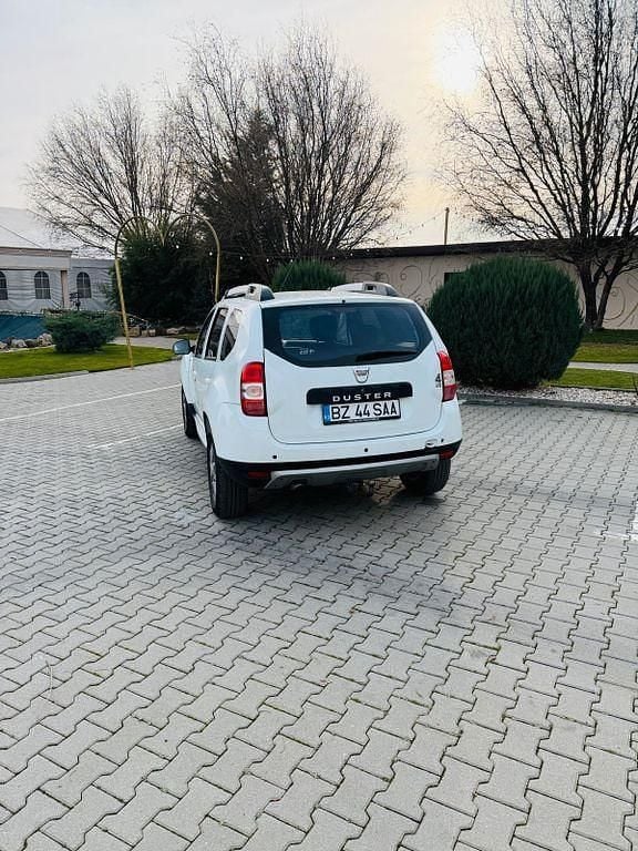 Second-hand Dacia Duster 125 CP (91 kW) 2017 Alb SUV