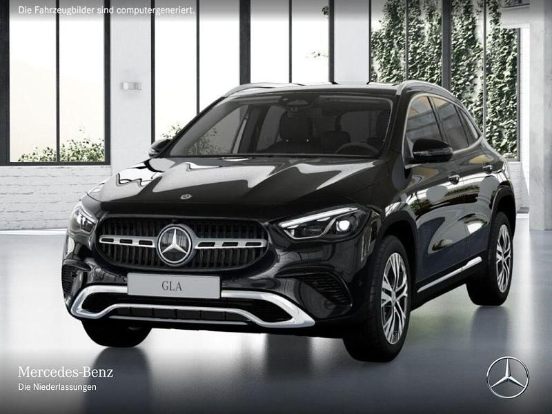 Gebraucht Mercedes GLA200 Advanced Plus 163 PS (119 kW) 2025 Schwarz SUV