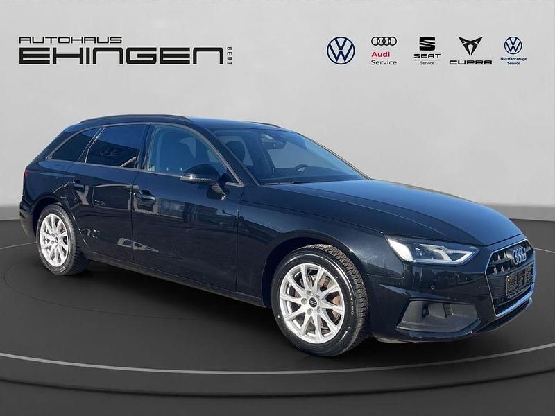 Gebraucht Audi A4 150 PS (110 kW) 2022 Mythosschwarz metallic Kombi