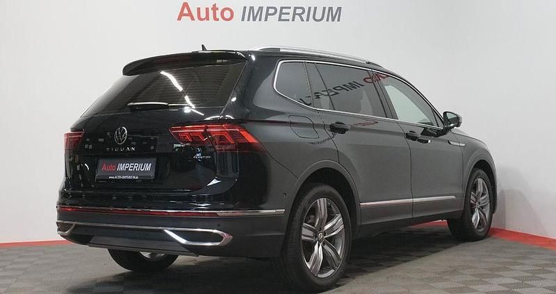 Gebraucht VW Tiguan Allspace Elegance 150 PS (110 kW) 2022 Schwarz SUV