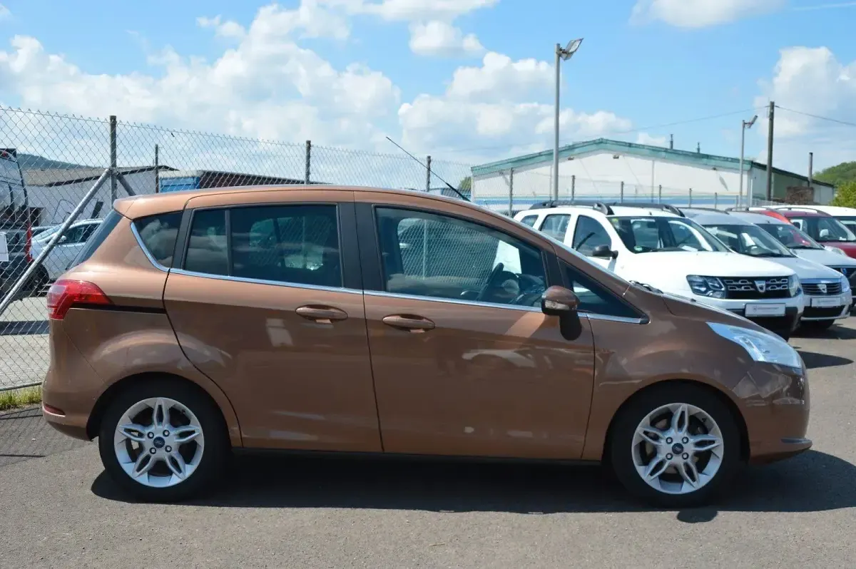 Gebraucht Ford B-MAX Individual 105 PS (77 kW) 2013 Braun Van / Kleinbus