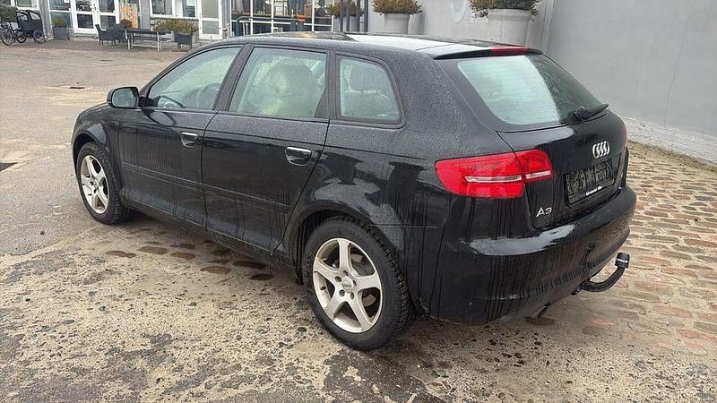 Gebraucht Audi A3 Attraction 140 PS (102 kW) 2010 Schwarz Kleinwagen
