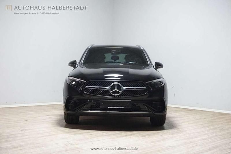 Gebraucht Mercedes GLC300 Premium 269 PS (197 kW) 2024 Schwarz SUV