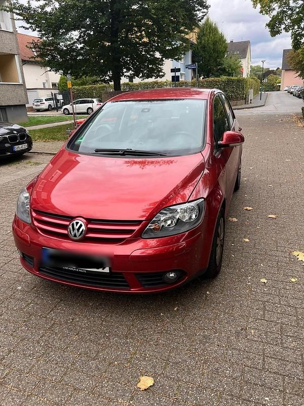 Rot Gebraucht 2005 VW Golf Plus Cross Comfortline Van / Kleinbus | 3.000 € (Superpreis) - Bild 1/4