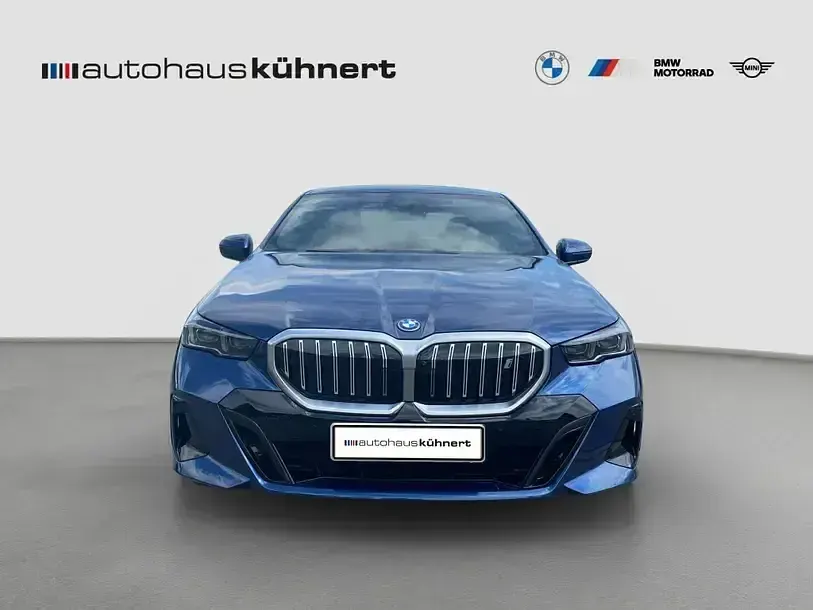 Gebraucht BMW i5 M Sport 289 kW (394 PS) 2025 Blau Limousine