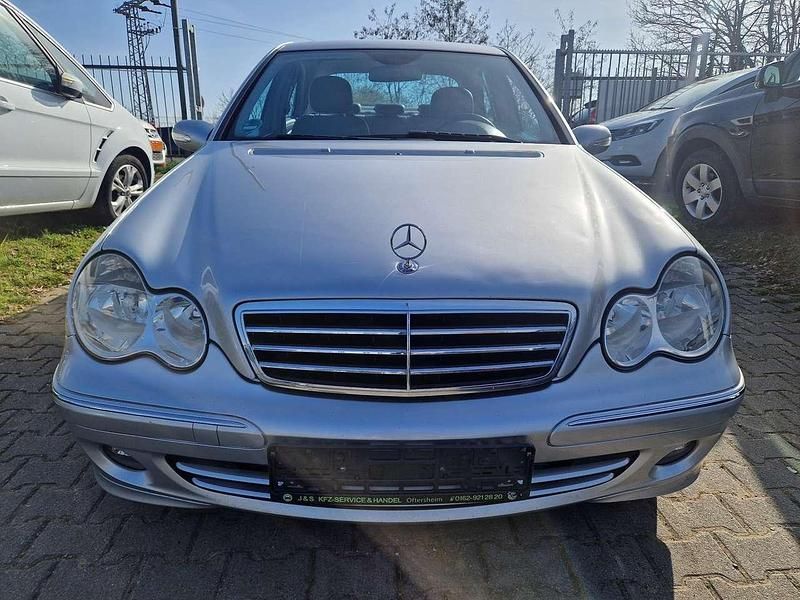 Gebraucht Mercedes C320 Avantgarde 224 PS (164 kW) 2005 Iridiumsilber  metalliclack Limousine