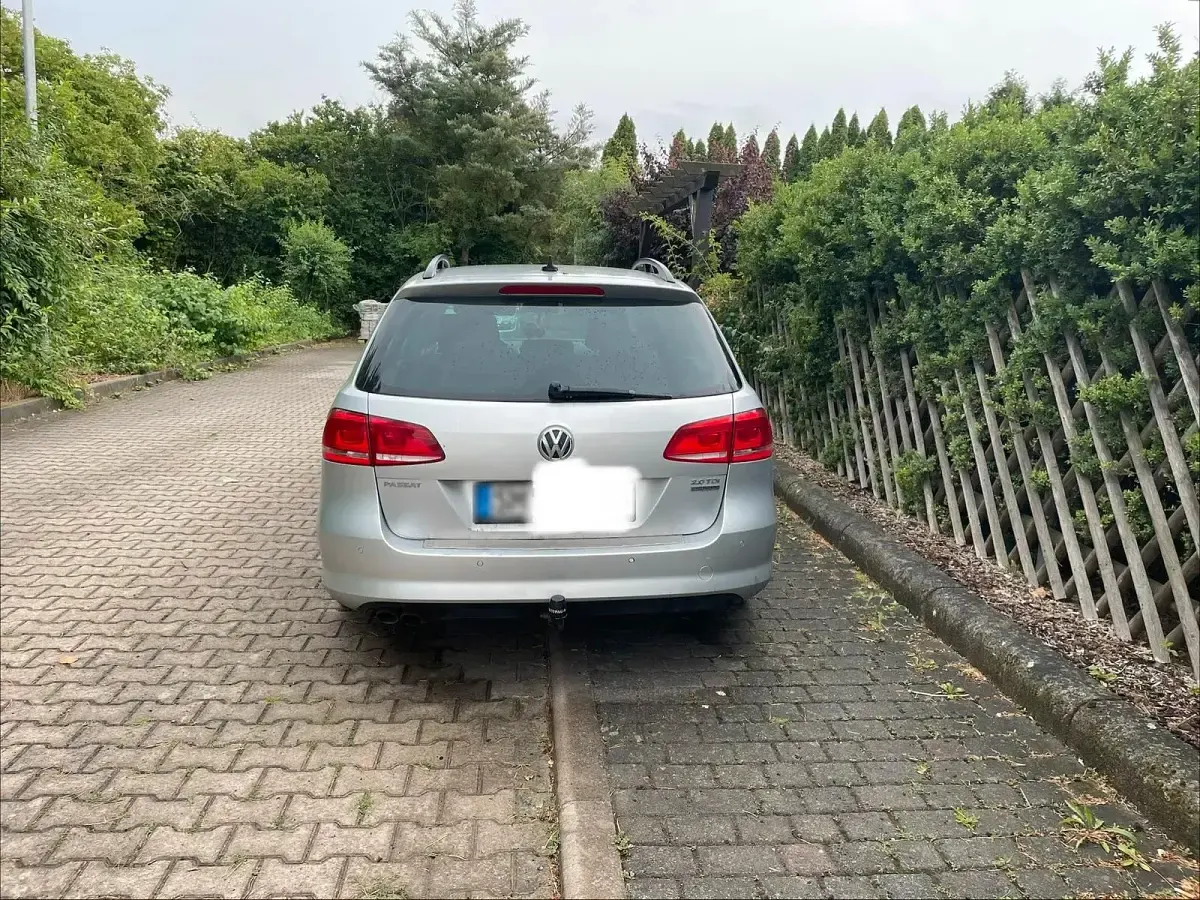 Gebraucht VW Passat 143 PS (105 kW) 2012 Silber Kombi