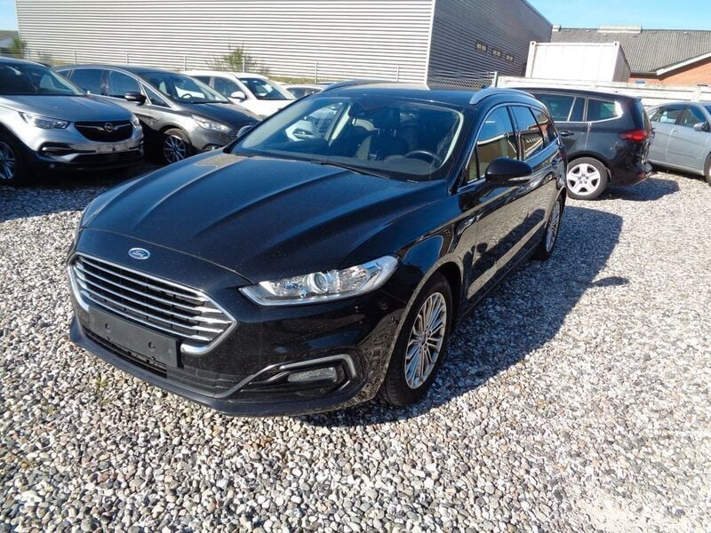 Schwarz Gebraucht 2021 Ford Mondeo Titanium Limousine | 9.500 € (Superpreis) - Bild 1/4