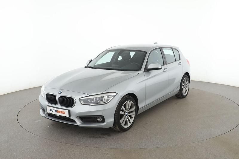 Silber Gebraucht 2017 BMW 120 Advantage Kleinwagen | 17.260 € (Fairer Preis) - Bild 1/3