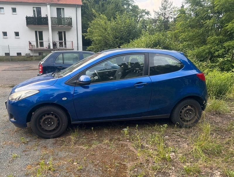 Blau Gebraucht 2009 Mazda 2 Inclusive Kleinwagen | 2.200 € (Guter Preis) - Bild 1/4
