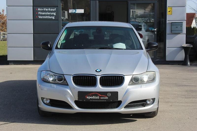 Gebraucht BMW 320 Comfort Edition 170 PS (125 kW) 2009 Silber Limousine