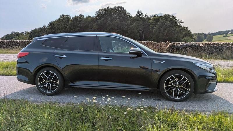 Blau Gebraucht 2019 Kia Optima GT-Line Kombi | 19.000 € (Fairer Preis) - Bild 1/4