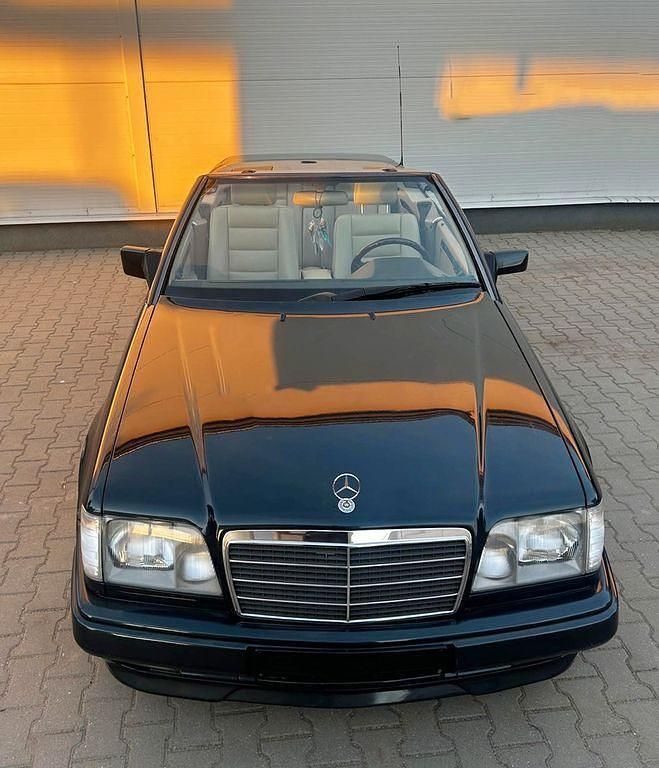 Gebraucht Mercedes E320 Avantgarde 220 PS (161 kW) 1996 Grün Cabrio