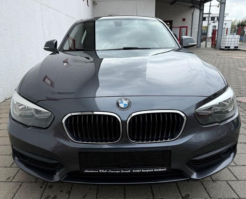 Gebraucht BMW 116 Advantage 116 PS (85 kW) 2015 Grau Kleinwagen