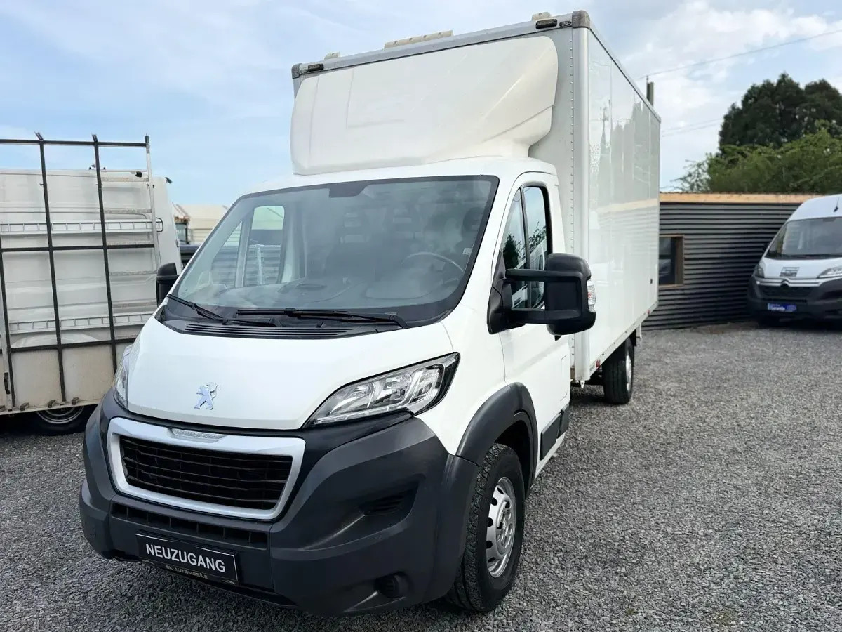 Gebraucht Peugeot Boxer 163 PS (119 kW) 2017 Weiß Van