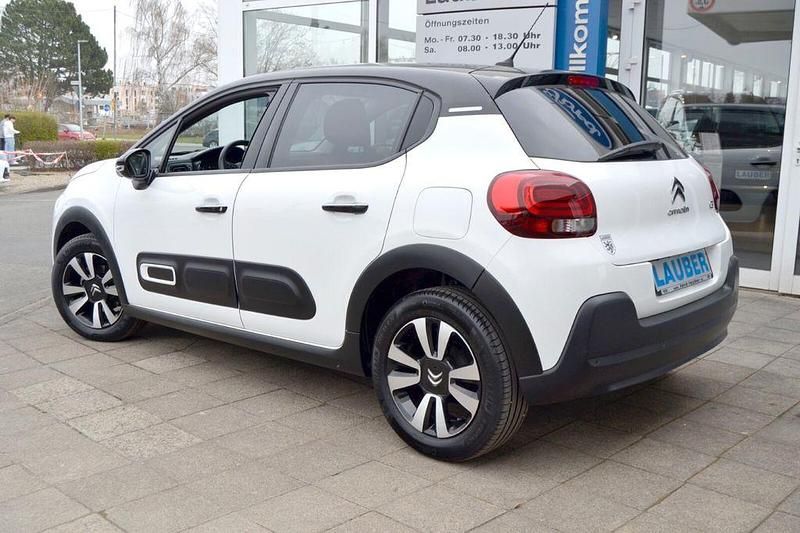 Gebraucht Citroën C3 Shine 82 PS (60 kW) 2023 Polarweiss Kleinwagen
