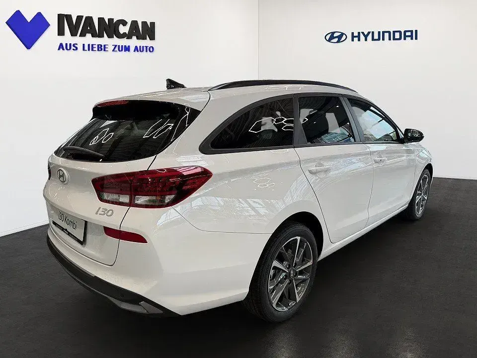 Neu Hyundai i30 Trend 150 PS (110 kW) 2026 Weiß Kombi