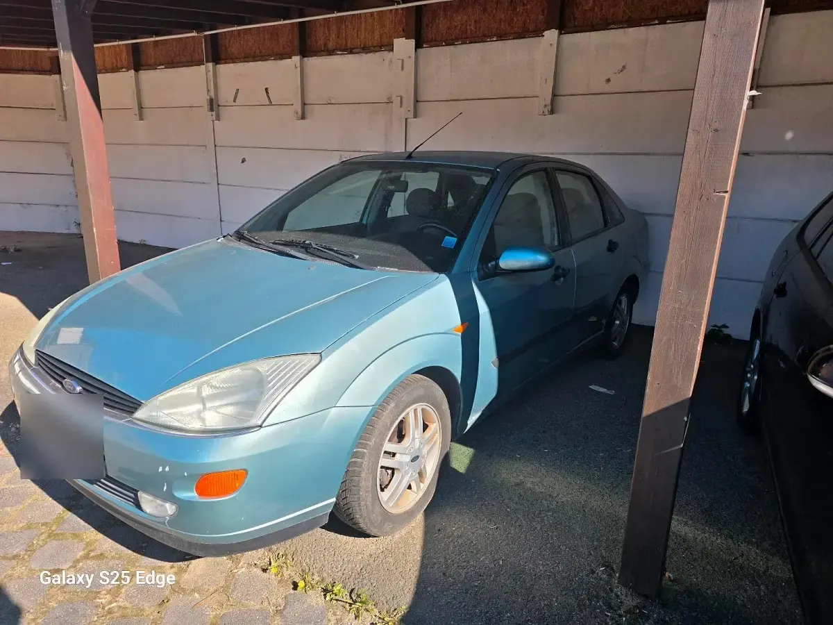 Gebraucht Ford Focus 115 PS (84 kW) 1999 Grün Limousine