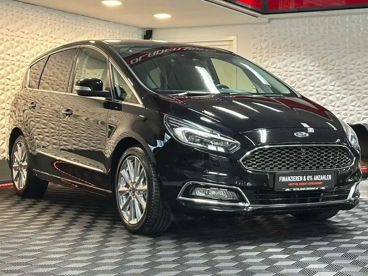 Gebraucht Ford S-MAX Vignale 241 PS (177 kW) 2018 Schwarz Van / Kleinbus