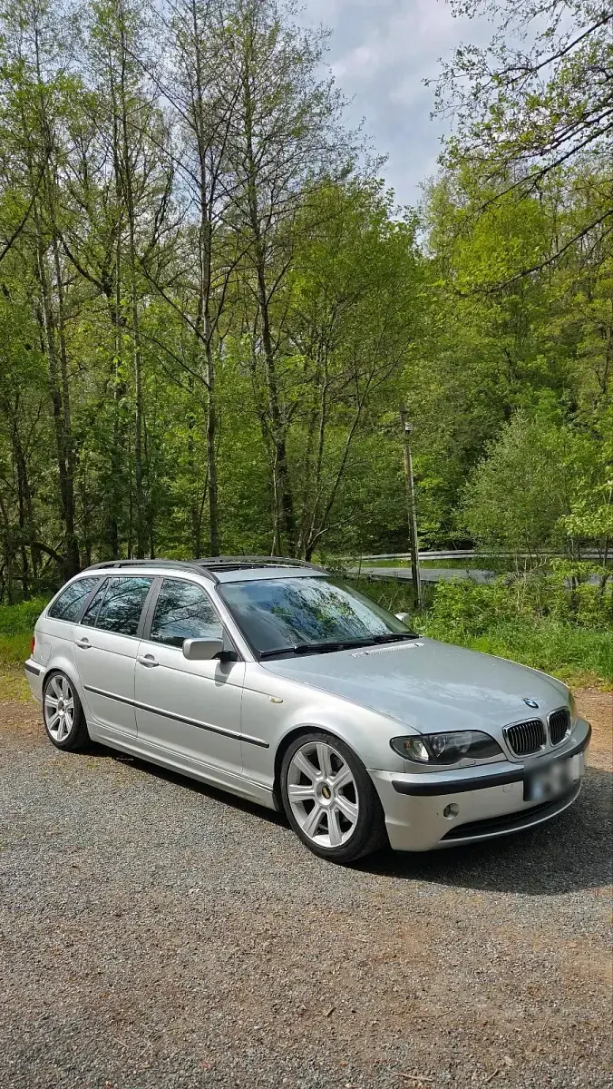 Gebraucht BMW 320 150 PS (110 kW) 2004 Silber Kombi