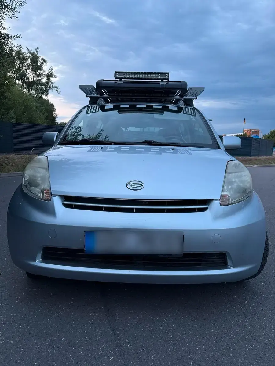 Gebraucht Daihatsu Sirion 87 PS (63 kW) 2007 Silber Kleinwagen