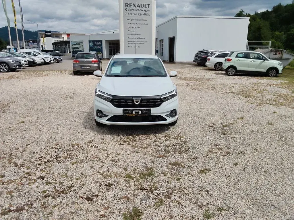 Gebraucht Dacia Sandero Comfort 101 PS (74 kW) 2022 Weiß Limousine