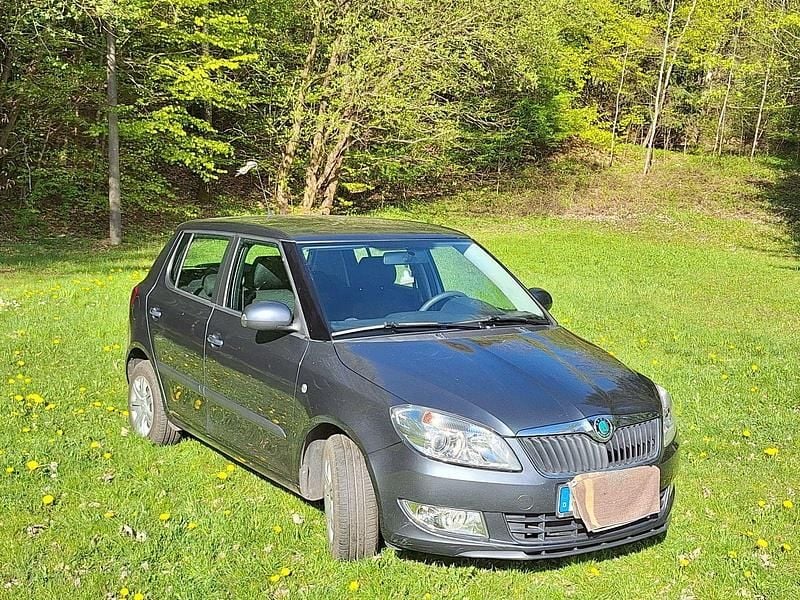 Second-hand Skoda Fabia 60 CP (44 kW) 2011 Gri Hatchback
