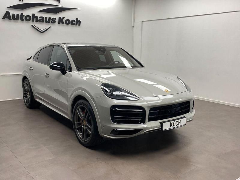 Grau Gebraucht 2020 Porsche Cayenne Sport SUV | 94.900 € - Bild 1/4
