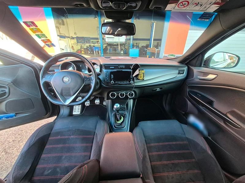 Gebraucht Alfa Romeo Giulietta 2016 Schwarz Kleinwagen