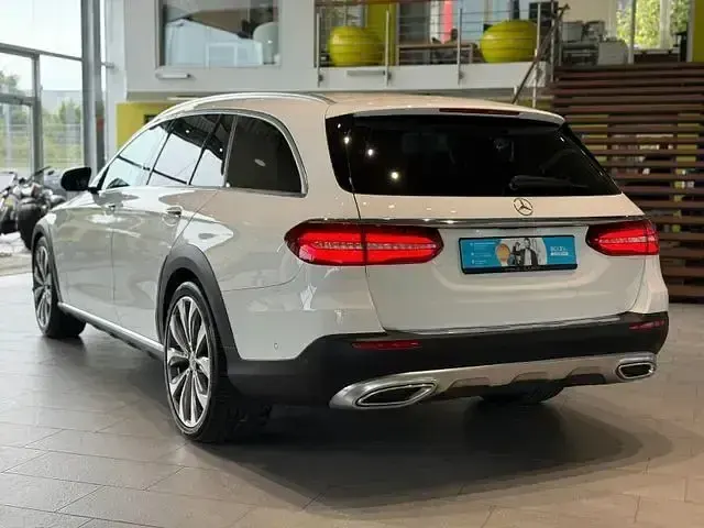 Gebraucht Mercedes E400 340 PS (250 kW) 2020 Andere Kombi