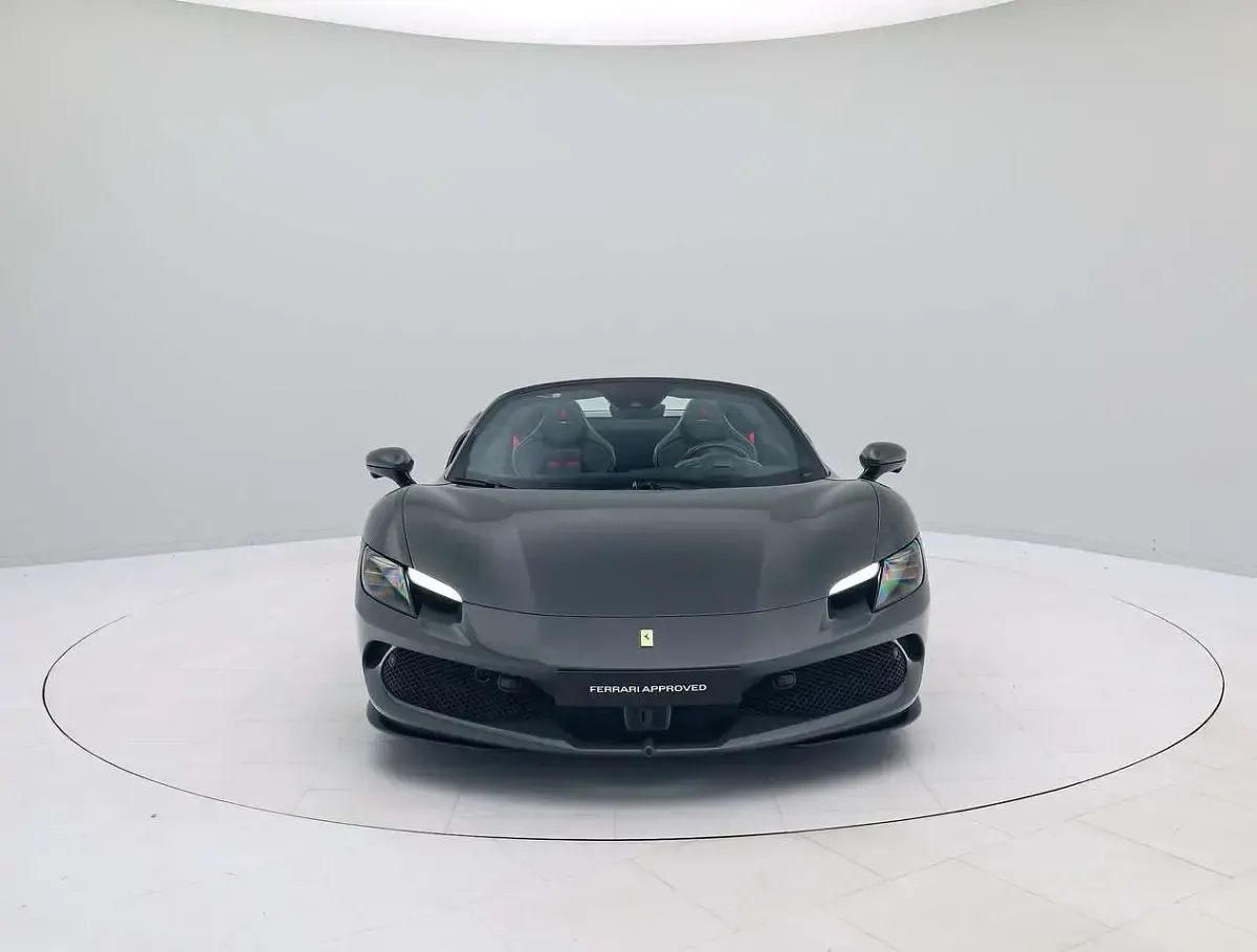 Gebraucht Ferrari 296 829 PS (609 kW) 2024 Grigio scuro Cabrio