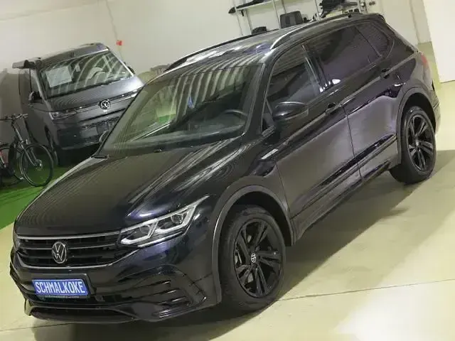 Gebraucht VW Tiguan Allspace R-line 190 PS (139 kW) 2022 Deep black perleffekt SUV
