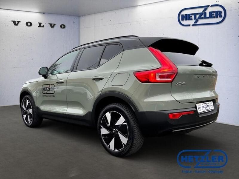 Gebraucht Volvo XC40 Plus 185 kW (252 PS) 2024 Sage green SUV