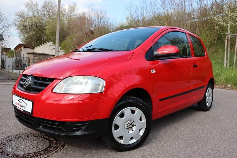 Second-hand VW Fox Basis 54 CP (39 kW) 2006 Roșu Hatchback