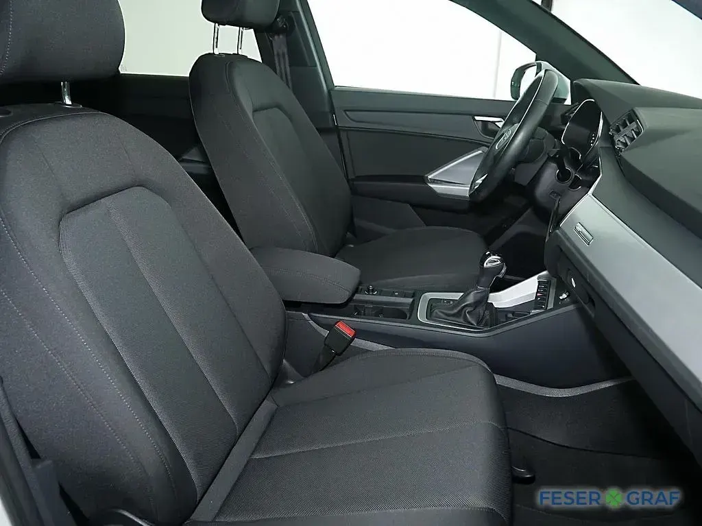 Gebraucht Audi Q3 S-Line 150 PS (110 kW) 2024 Gletscherweiß SUV