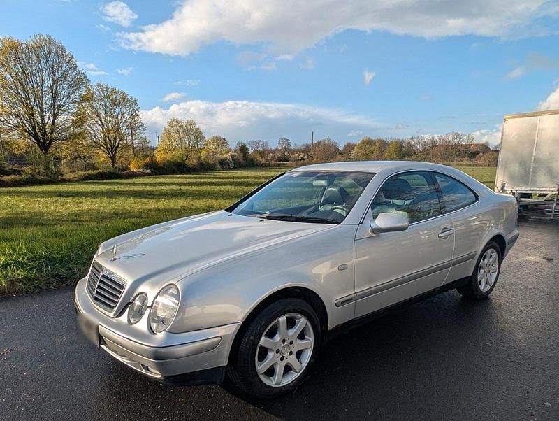 Gebraucht Mercedes CLK320 Elegance 218 PS (160 kW) 1999 Grau Coupé