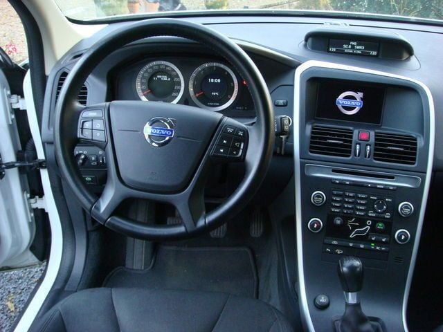 Gebraucht Volvo XC60 205 PS (150 kW) 2010 Weiß SUV