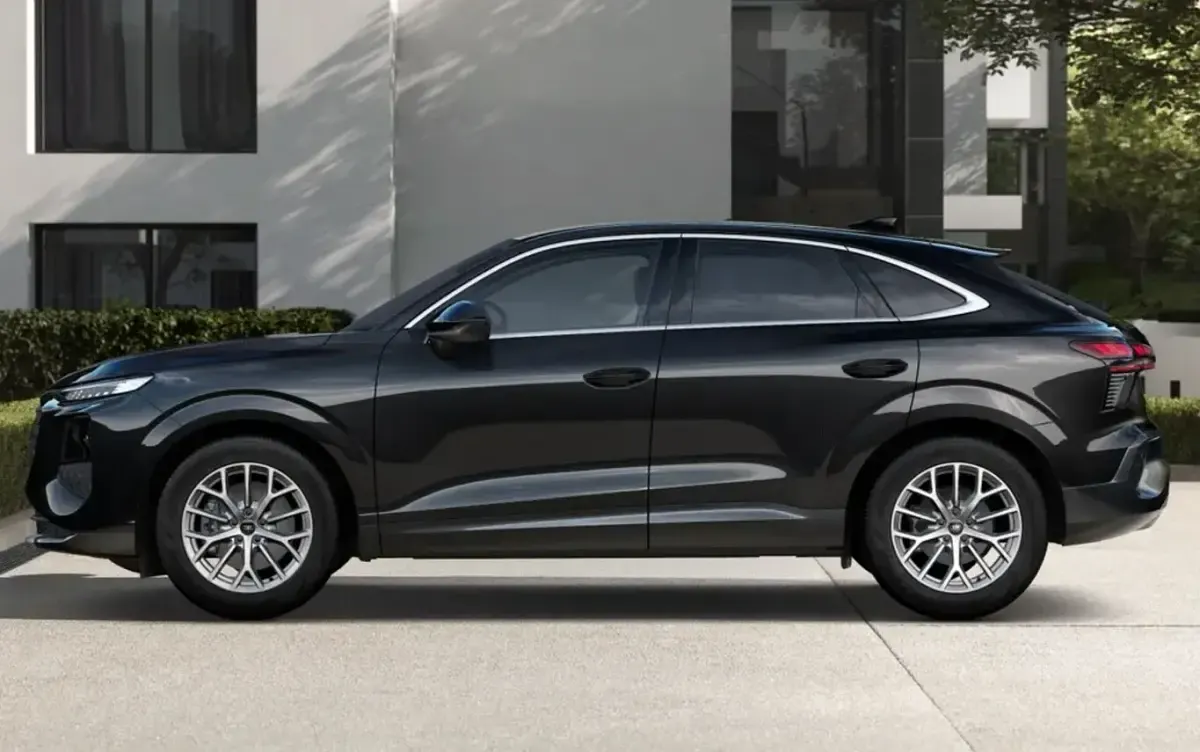 Ny Audi Q3 Ambiente 204 HK (150 kW) 2026 Sort SUV