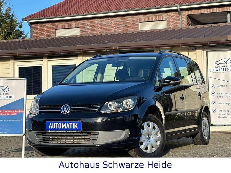 Schwarz Gebraucht 2011 VW Touran Van / Kleinbus | 10.950 € (Teuer) - Bild 1/3