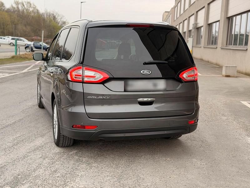 Gebraucht Ford Galaxy Titanium 210 PS (154 kW) 2015 Grau Van / Kleinbus