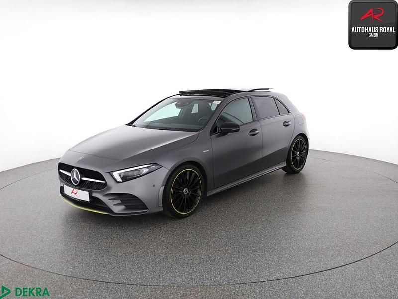 Gebraucht Mercedes A250 AMG Edition 1 224 PS (164 kW) 2018 Mountaingrau magno Limousine