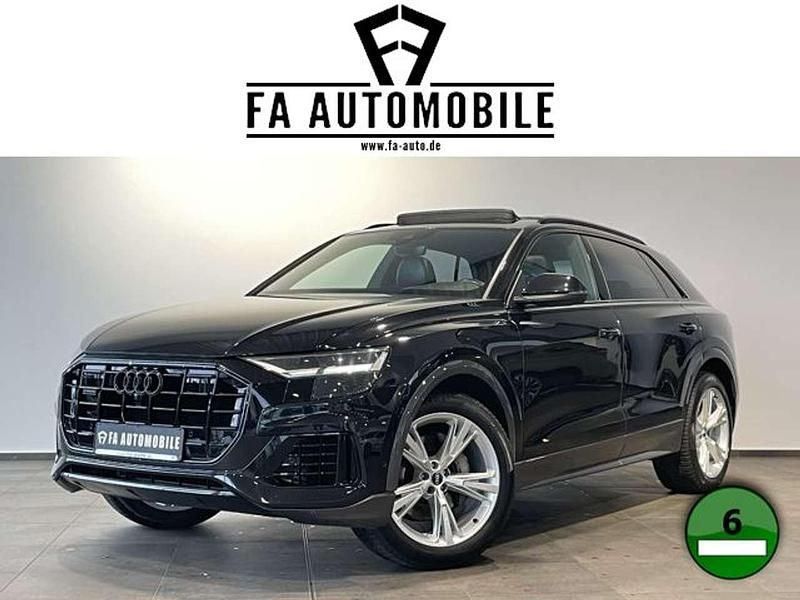 Orcas schwarz (metallic) Gebraucht 2021 Audi Q8 Sport SUV | 47.490 € (Fairer Preis) - Bild 1/4