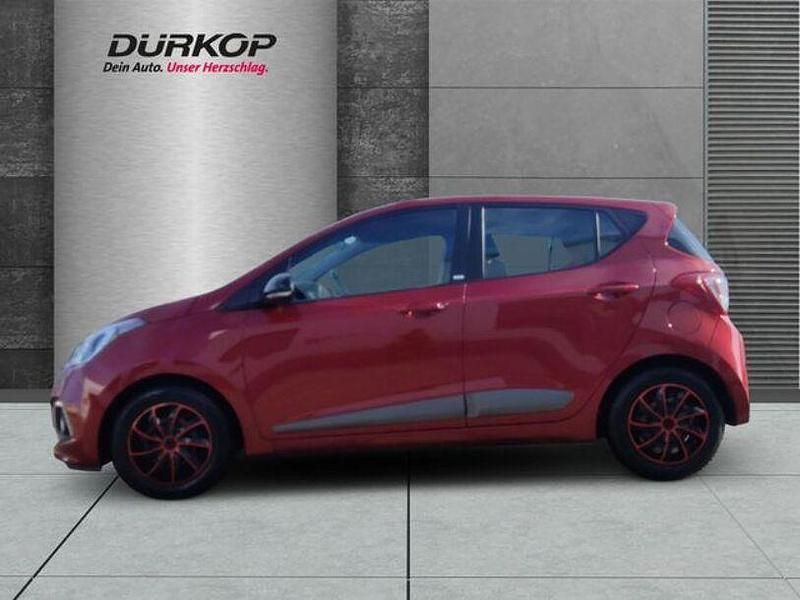 Gebraucht Hyundai i10 Edition 87 PS (63 kW) 2014 Rot Kleinwagen