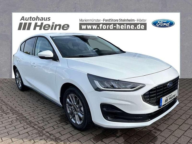 Gebraucht Ford Focus Style 125 PS (91 kW) 2023 Frozen white Limousine