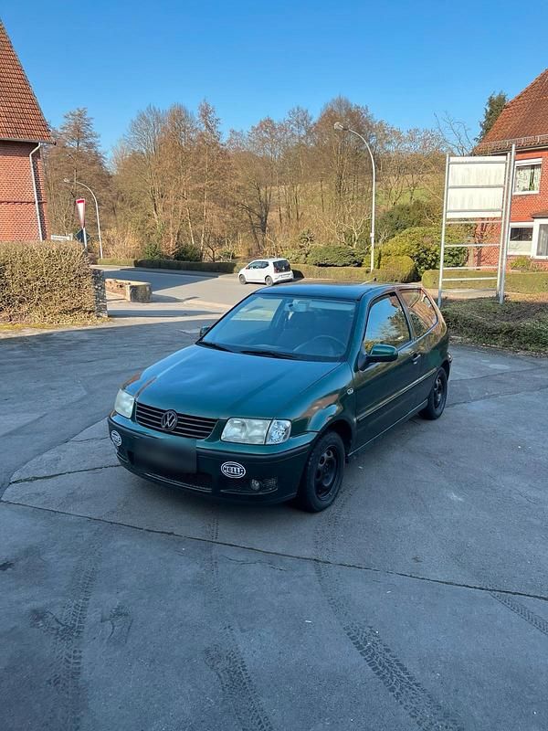Gebraucht VW Polo 60 PS (44 kW) 2001 Grün Kleinwagen