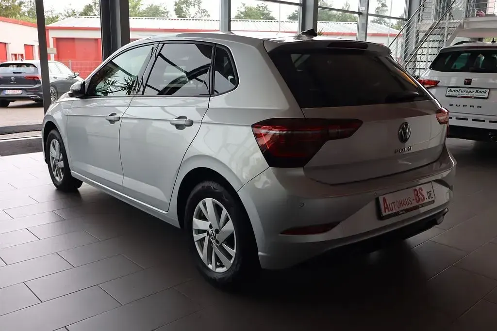 Gebraucht VW Polo Style 95 PS (69 kW) 2022 Silber Kleinwagen
