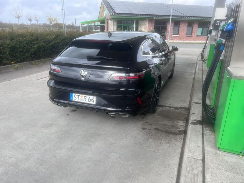 Gebraucht VW Arteon R 320 PS (235 kW) 2021 Schwarz Limousine