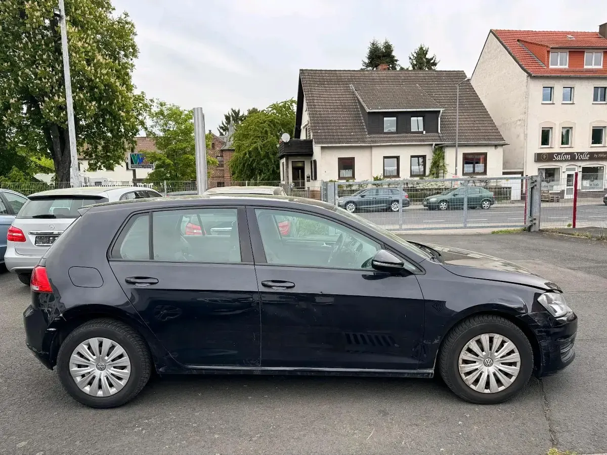 Second-hand VW Golf VII 86 CP (63 kW) 2012 Negru Berlinǎ