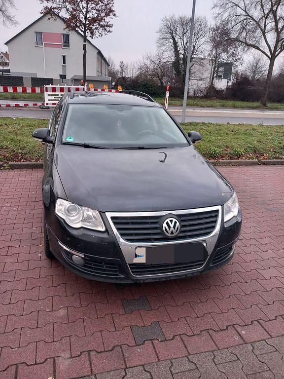 Gebraucht VW Passat Highline 122 PS (89 kW) 2010 Schwarz Limousine
