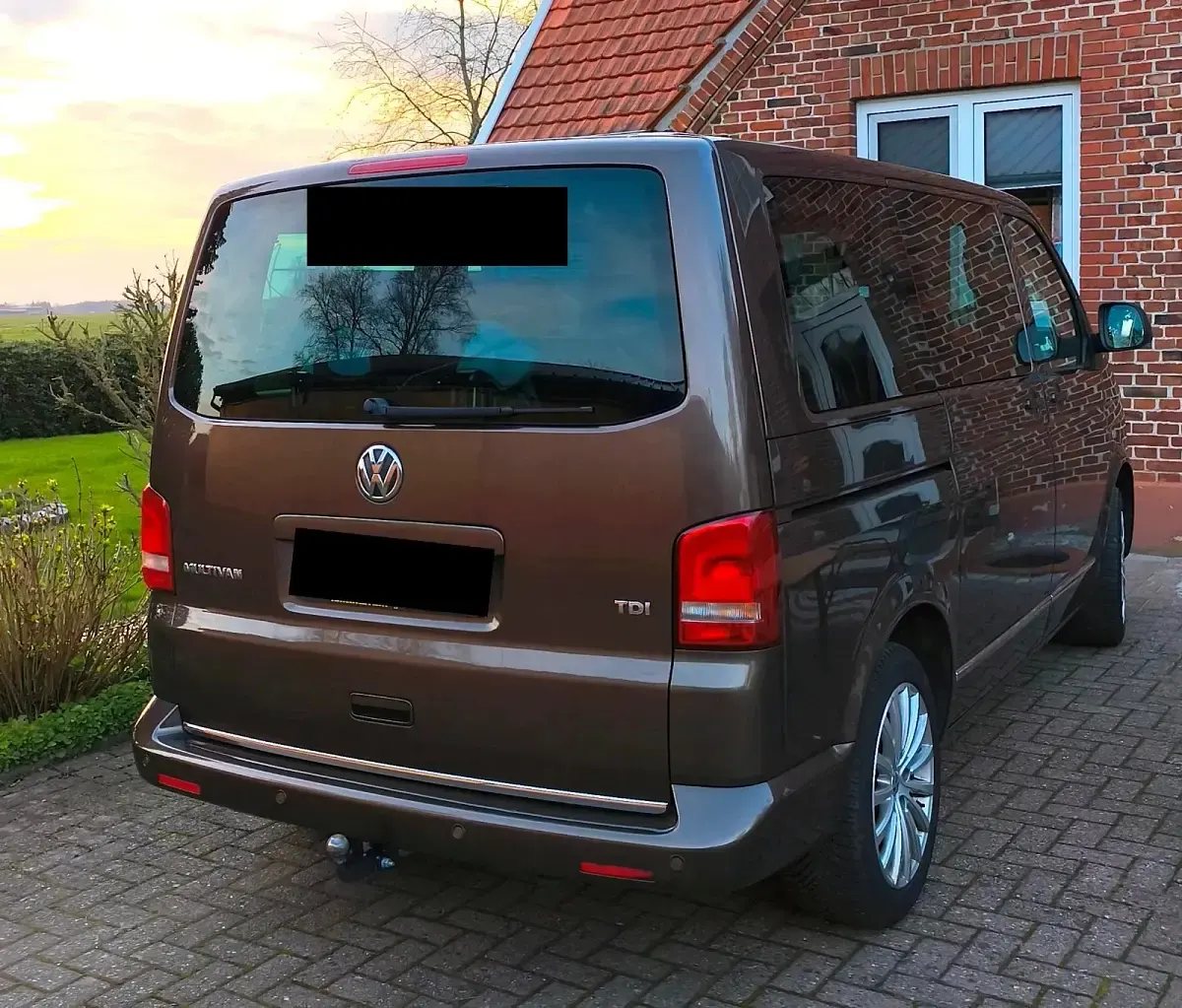Gebraucht VW Multivan Highline 180 PS (132 kW) 2010 Braun Van / Kleinbus